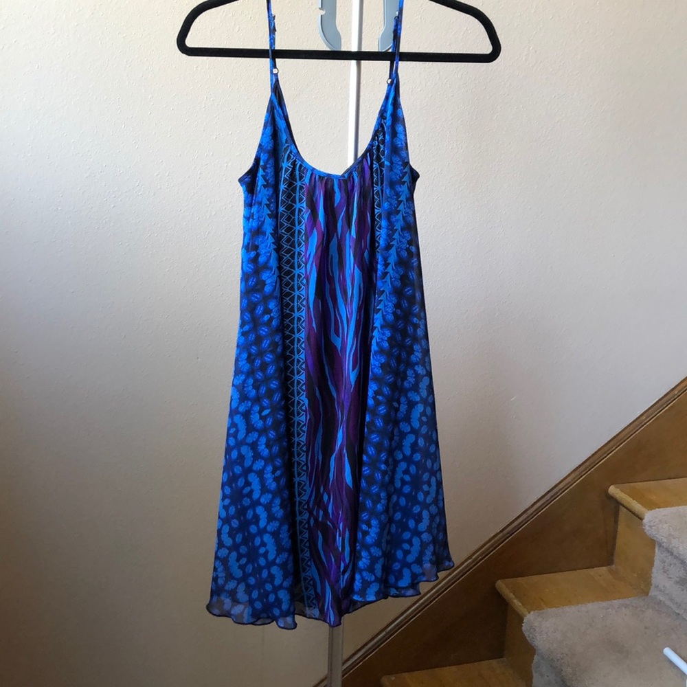 EXPRESS flowy blue dress